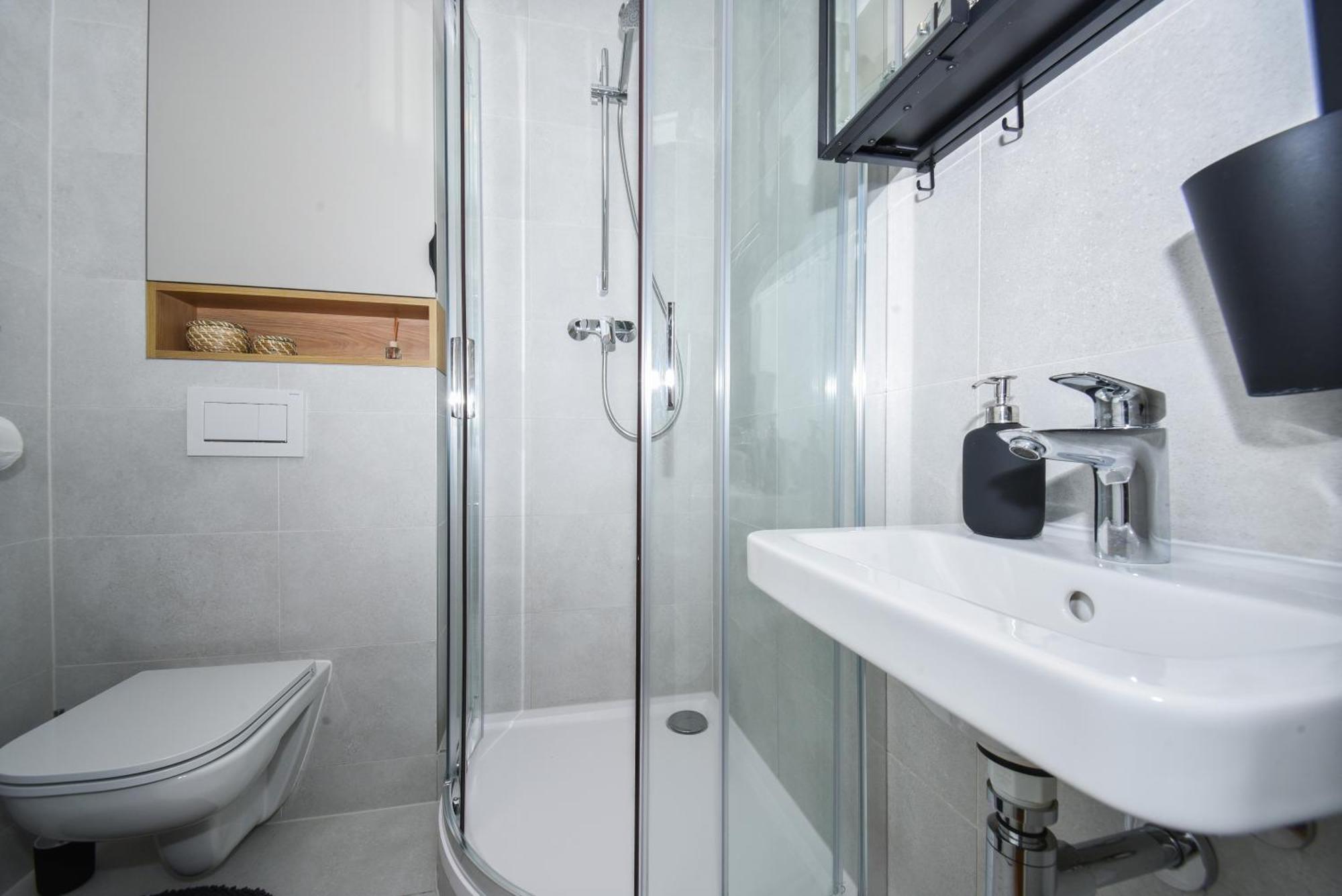 City Center Studio - Comfy & Modern บราติสลาวา ภายนอก รูปภาพ